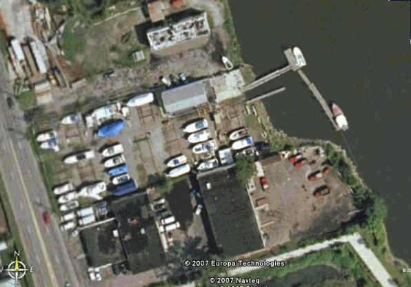 Hackensack Yacht Club2.jpg (70843 bytes)