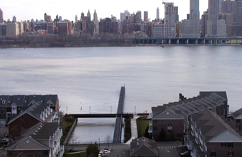 Pipeline air1.JPG (68227 bytes)