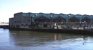 Train_Station_2.jpg (9921 bytes)